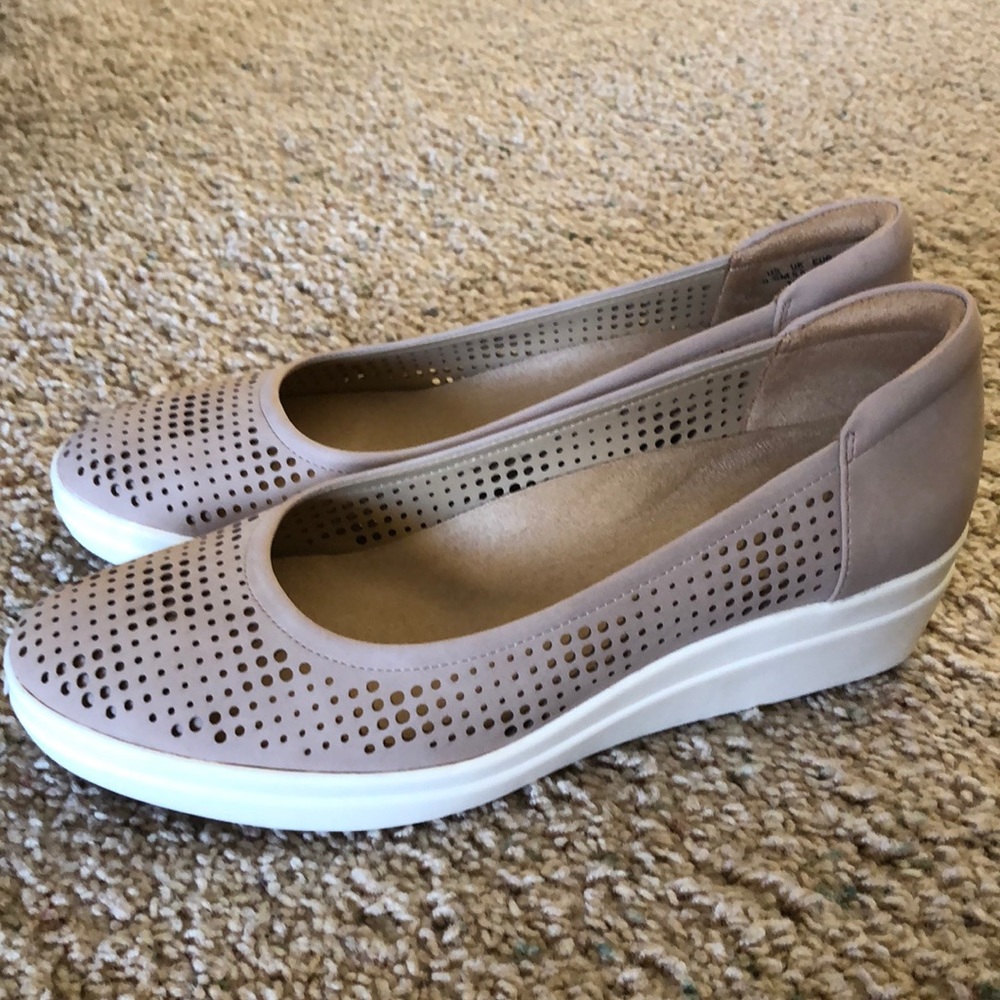 NWT Wedges